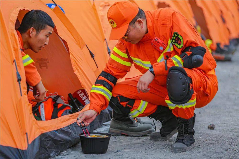 包含未雨绸缪的团队合作：欧洲国家队摩拳擦掌的词条